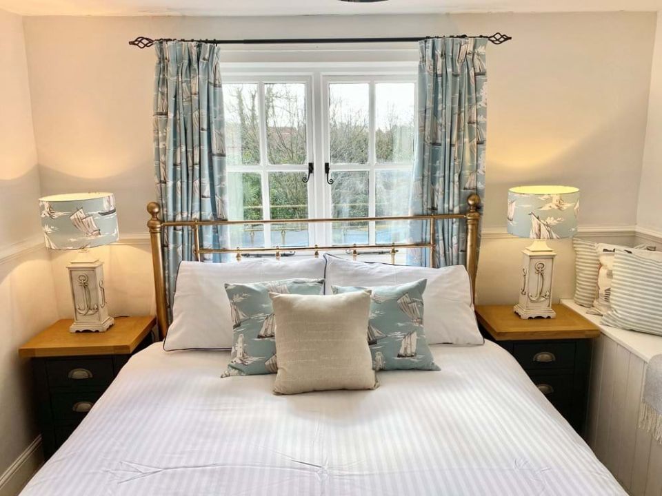 Whistle Stop Cottage Visit Norfolk