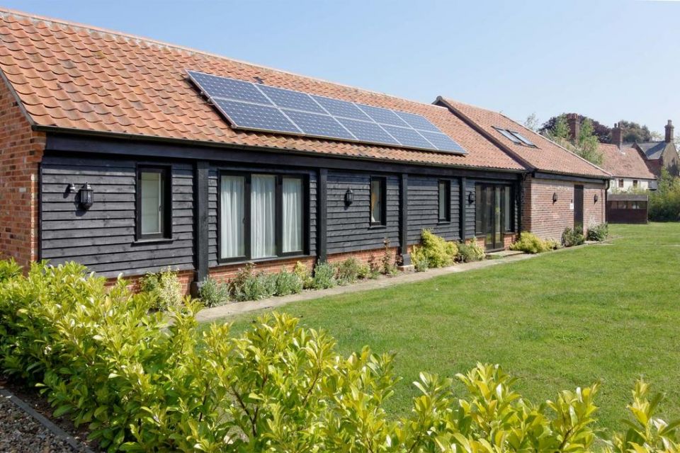 Annapurna Main House Visit East of England